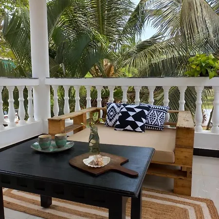 Sols Backyard Apartment Arambol Exterior photo