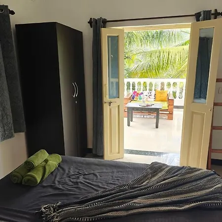 Sols Backyard Apartment Arambol Exterior photo