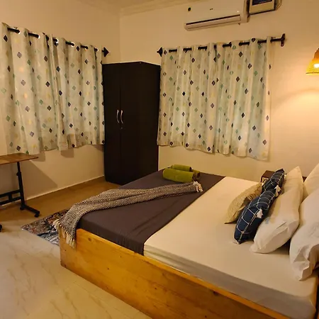 Sols Backyard Apartment Arambol Exterior photo