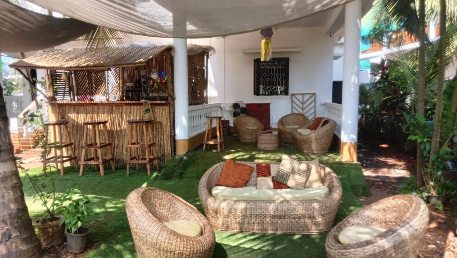 Sols Backyard * Arambol
