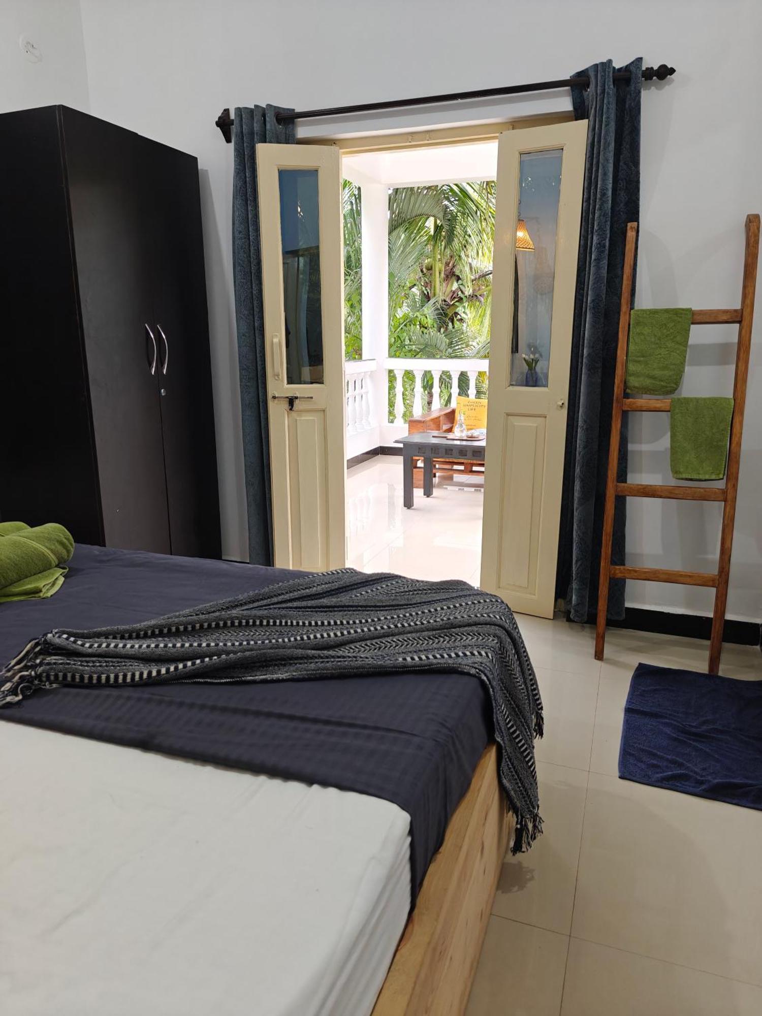 Homestay Sols Backyard