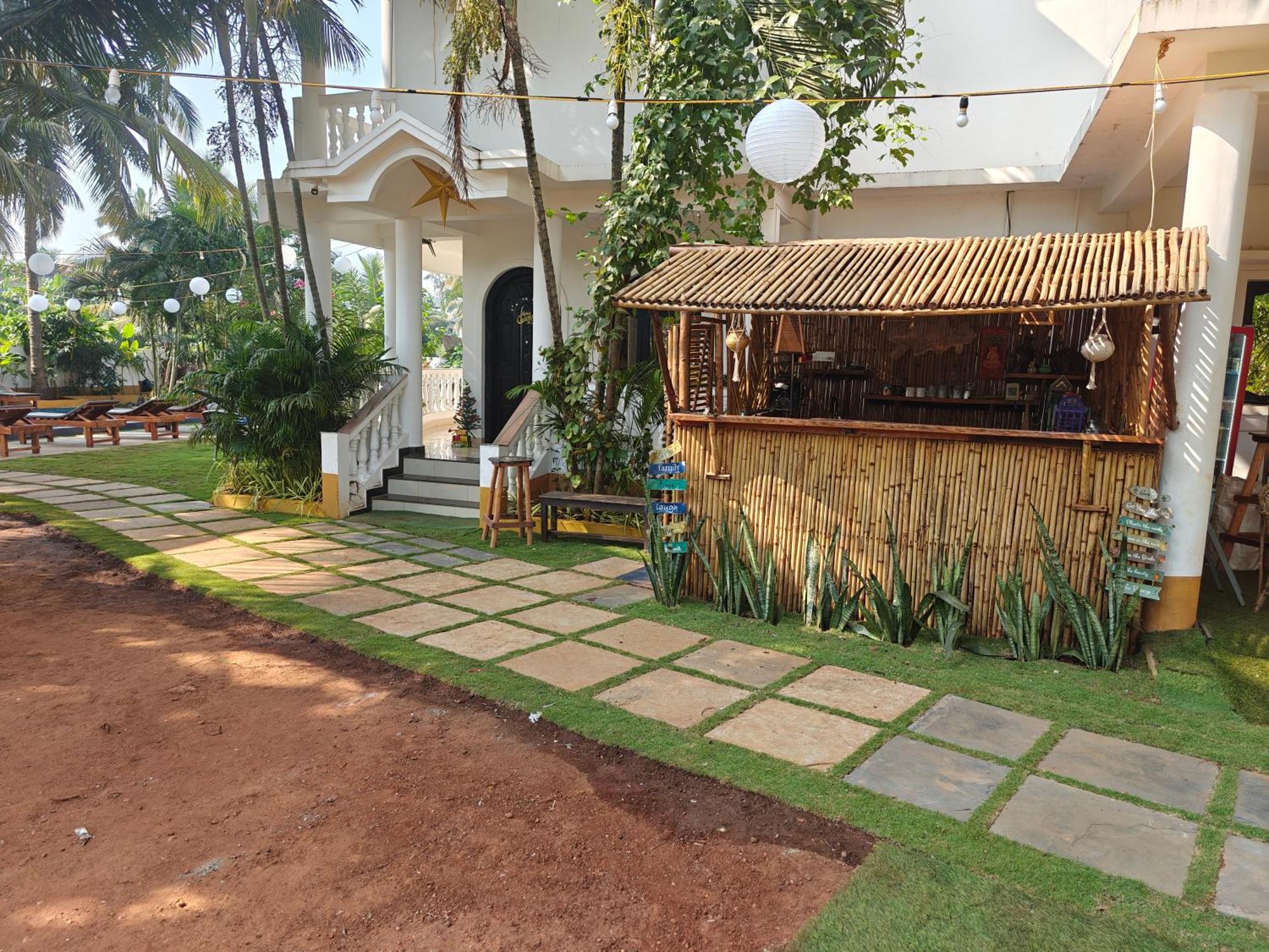 Homestay Sols Backyard