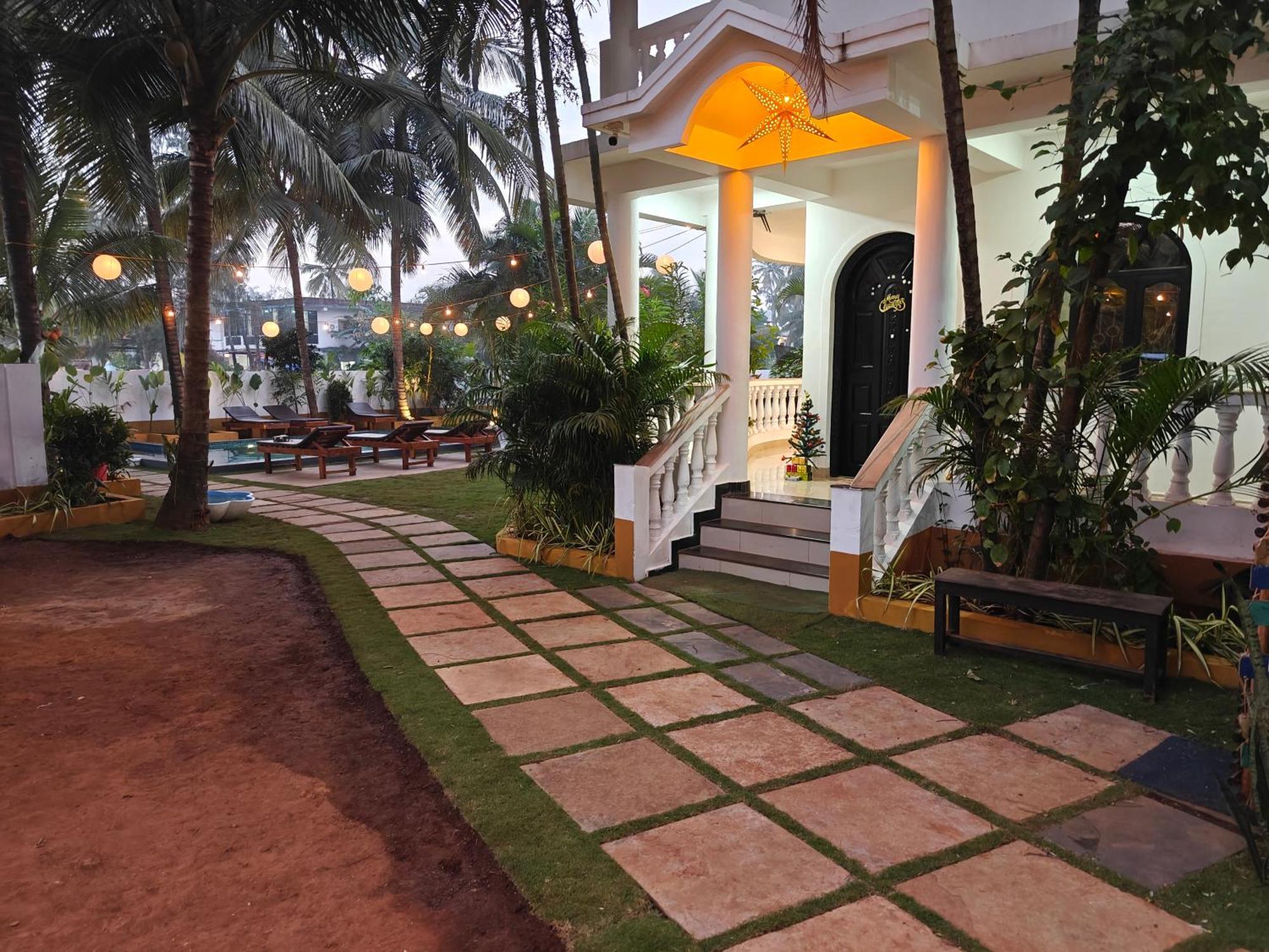 Homestay Sols Backyard